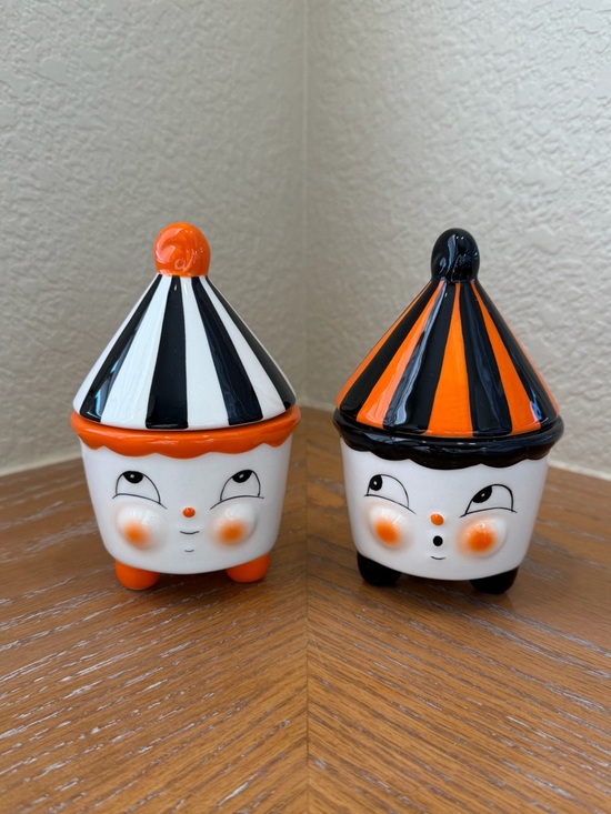 johanna parker Other - NWOT Johanna Parker Whimsical Orange & Black Ceramic Halloween Trinket Jars